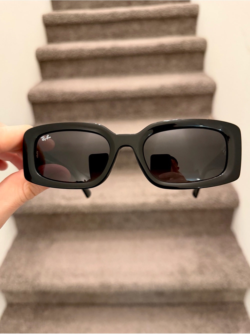 New Ray-Ban Kiliane Black RB4395 4395 54mm - Picture 2 of 4